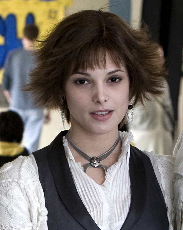 0307_Ashley%20Greene_Twilight_DeanaNewcomb[1].jpg
